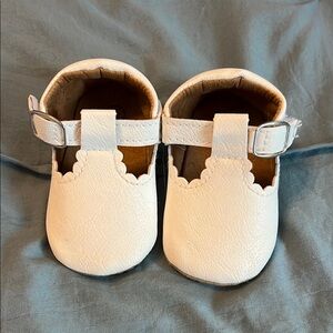 White Scalloped Baby Shoes with Velcro straps, like new